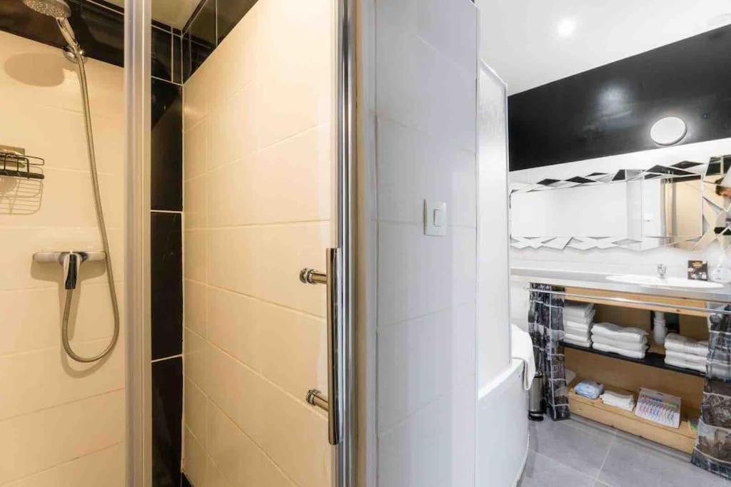 Casa Inca Calais - Appart Amazonas - Parking Free, Station Exterior foto